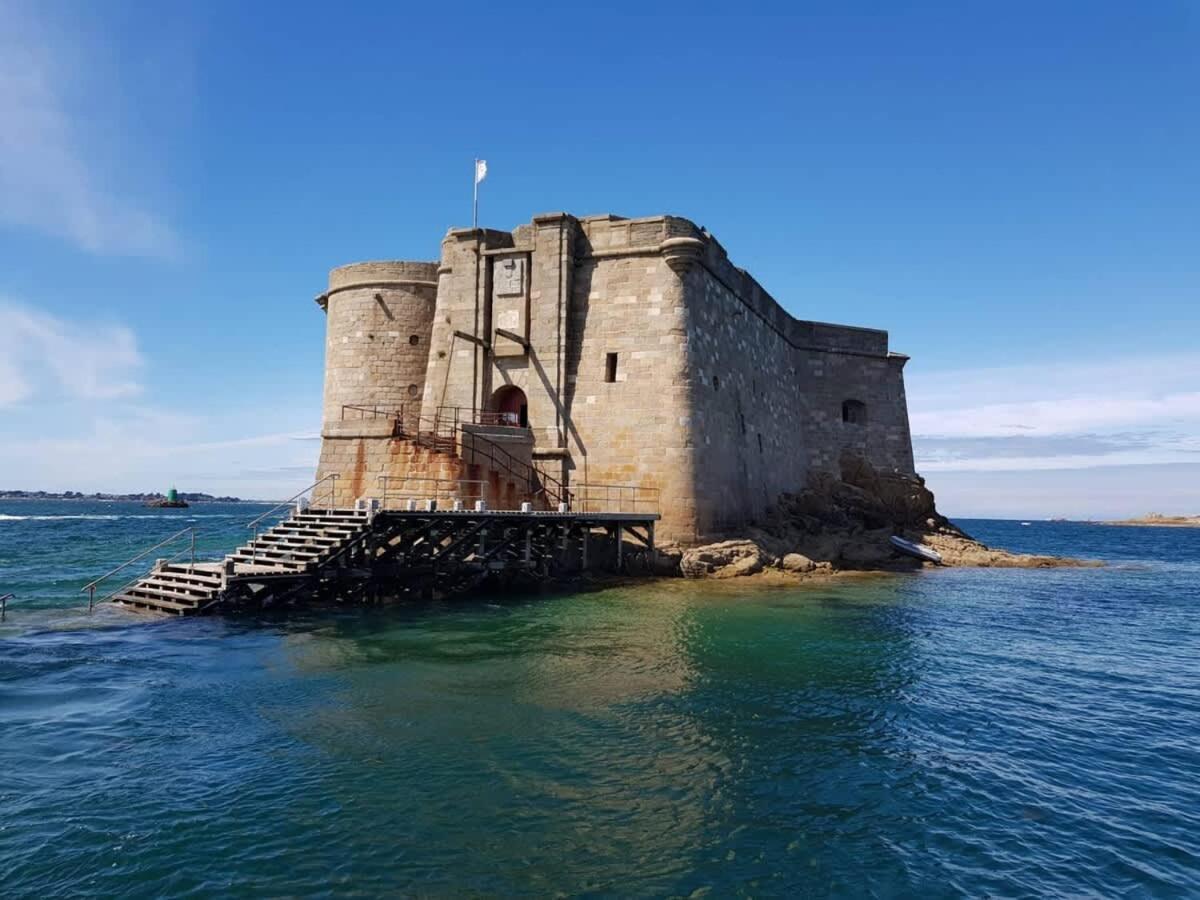 Kermartin - Maison De Famille Avec Vue Sur La Baie De Morlaix Plouézocʼh Dış mekan fotoğraf