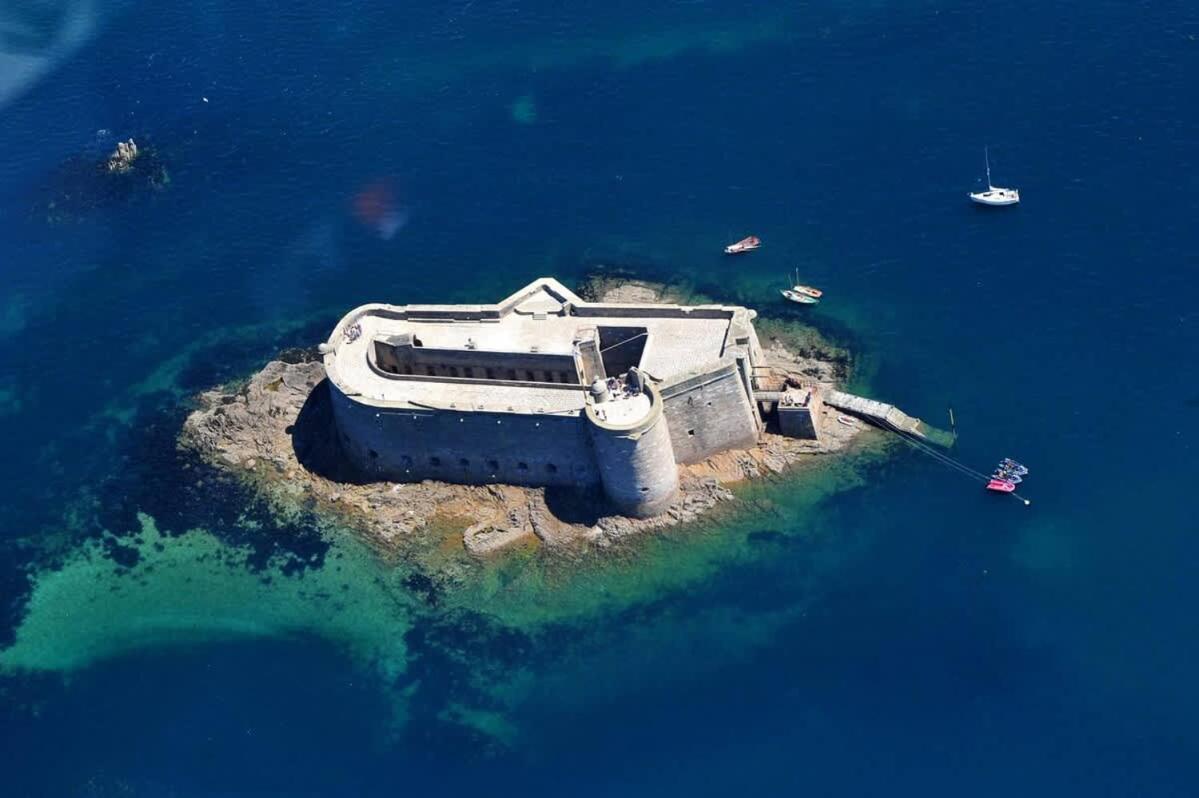 Kermartin - Maison De Famille Avec Vue Sur La Baie De Morlaix Plouézocʼh Dış mekan fotoğraf