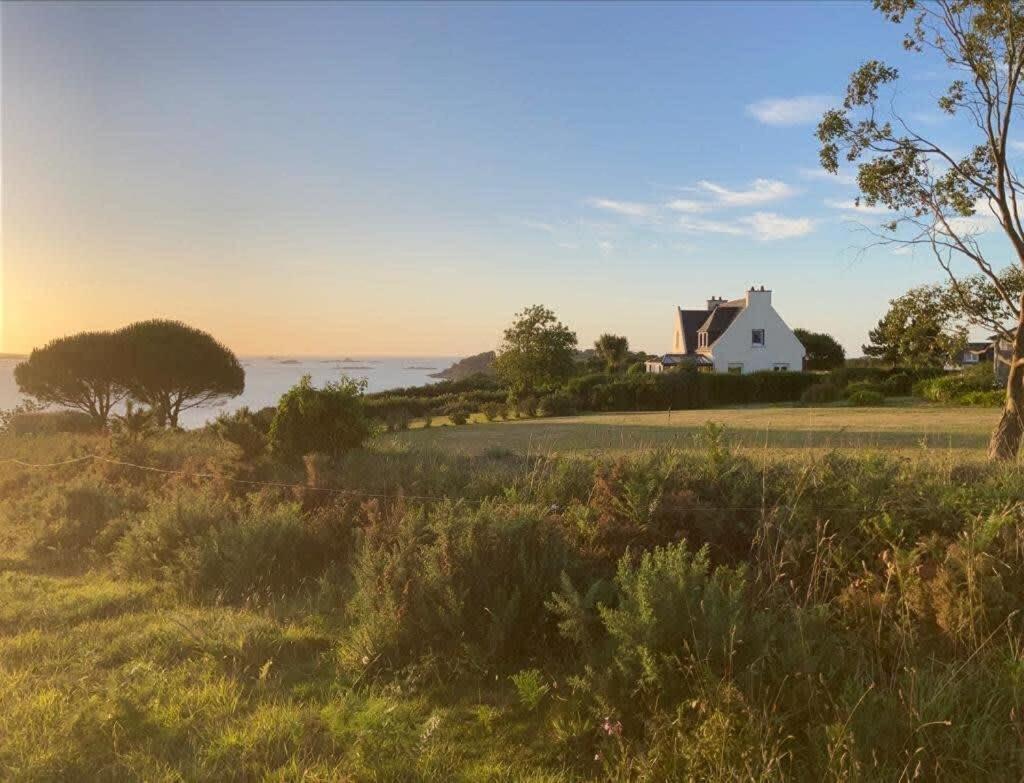 Kermartin - Maison De Famille Avec Vue Sur La Baie De Morlaix Plouézocʼh Dış mekan fotoğraf